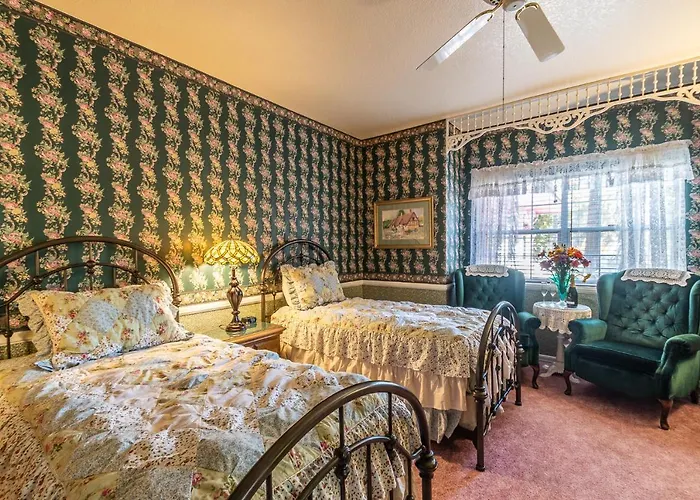 Apples Bed And Breakfast Inn