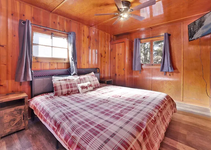 Little Pines Couples Lakeside Cabin By Big Bear Vacations